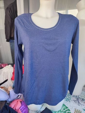 #kytie38femme. Tee-shirt manches longues taille 38/40