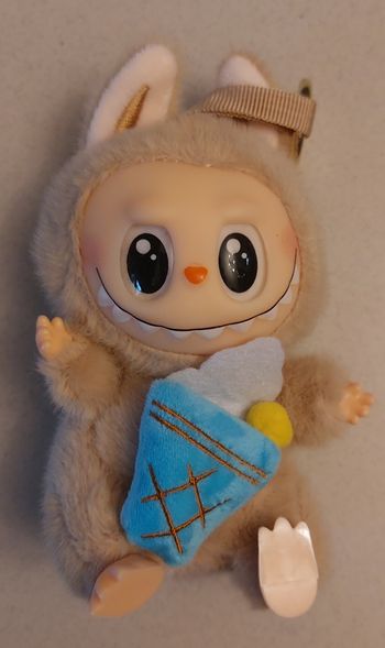 Fall in Wild - figurine collector en peluche et vinyle  