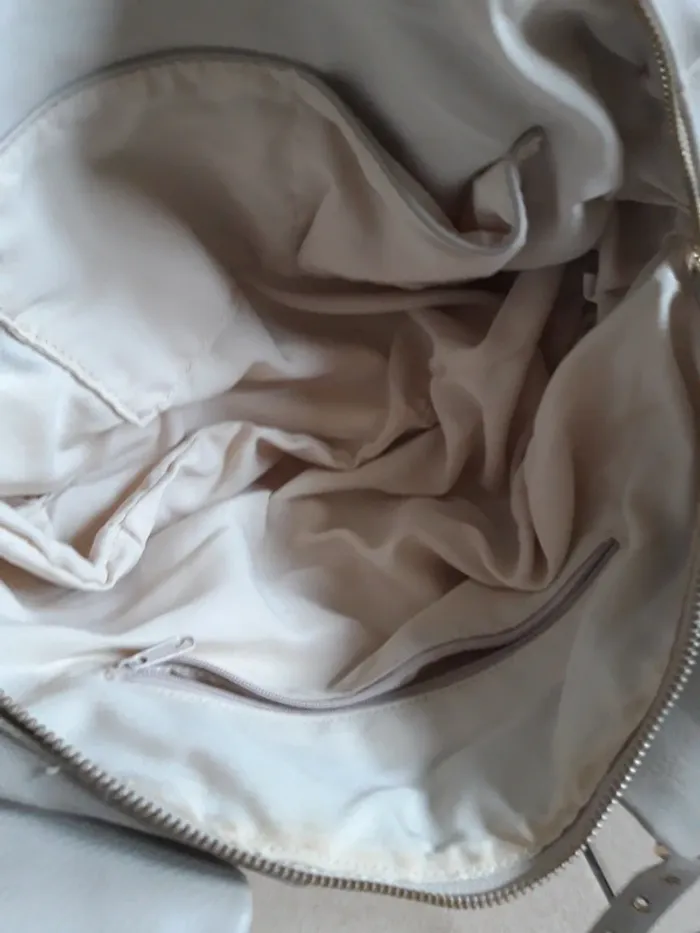 Sac à main porté épaule beige empiècement effet python - photo numéro 9
