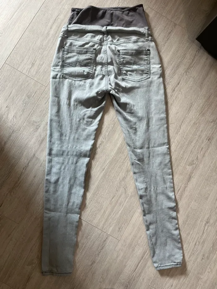 Jeans grossesse - photo numéro 2