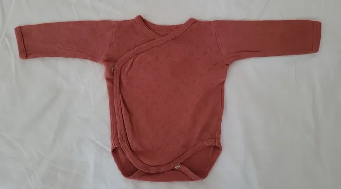Lot 2 bodies 6 mois - photo numéro 5