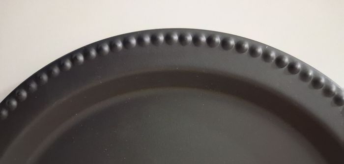 Grand plat noir en métal - photo numéro 2