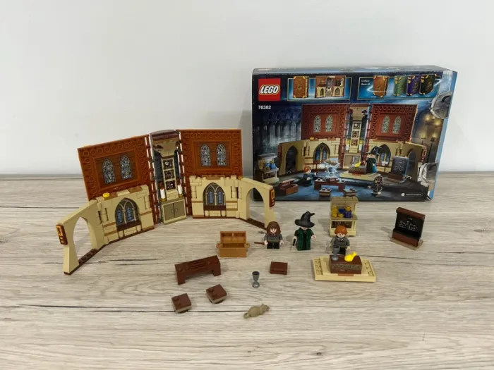 Lego 76382