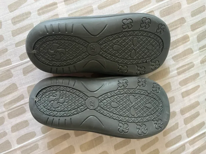 Chaussons neufs - photo numéro 2