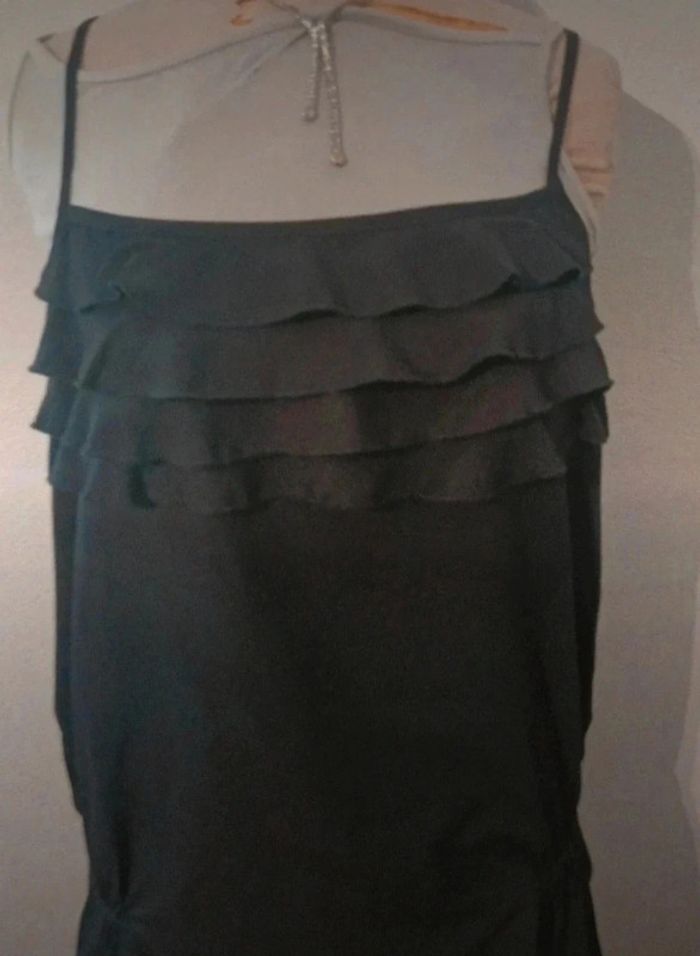 Superbe blouse à jabot - photo numéro 2