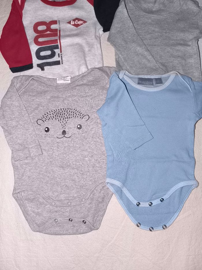 Lot de 6 bodies - photo numéro 3