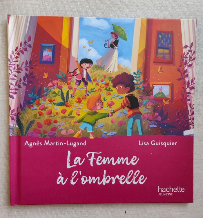 Livre "La femme à l'ombrelle" collection Mc Donalds éditions Hachette Jeunesse d'Agnès Martin-Lugand