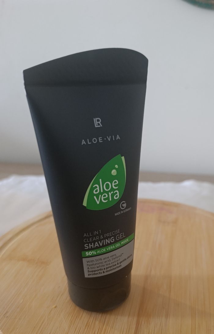 LR Aloe Via – Gel de Rasage All-in-1 Aloe Vera (50 %) - photo numéro 4