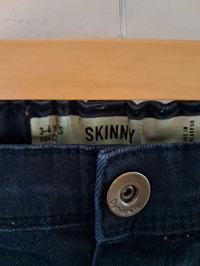 Jeans skinny bleu marine 4 ans tbe - photo numéro 2