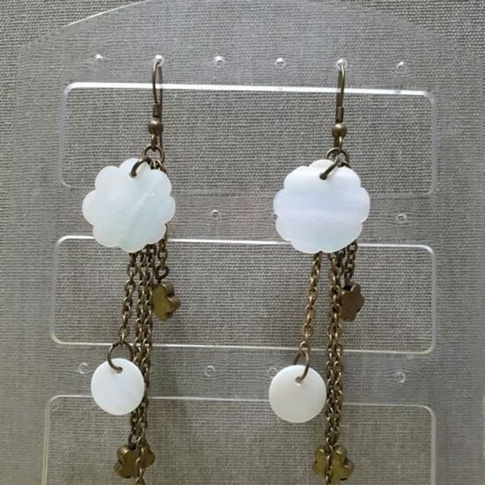 Boucles d'oreilles avec étoiles argenté et blanc