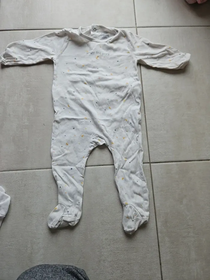 Pyjamas 12 mois - photo numéro 3