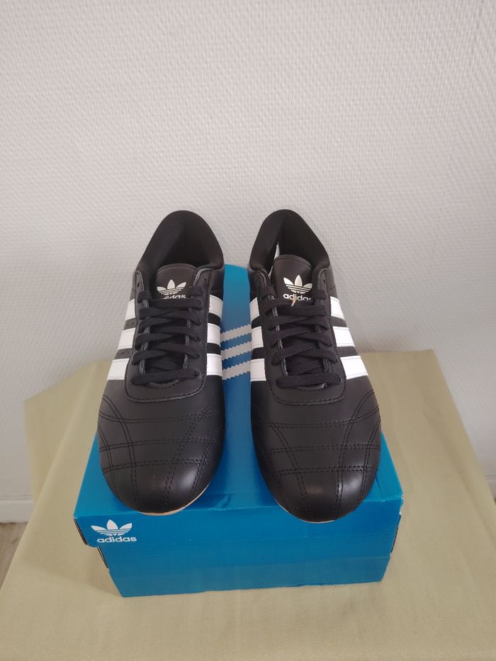 Adidas Taekwondo Lace Noires NEUVES 40 2/3 + Boîte - photo numéro 6