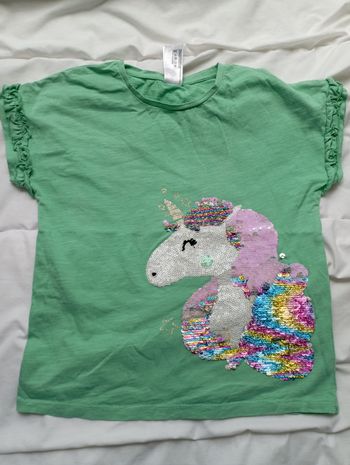 Tee shirt manches courtes vert licornes en beabs 134 cm palomino neuf 5€