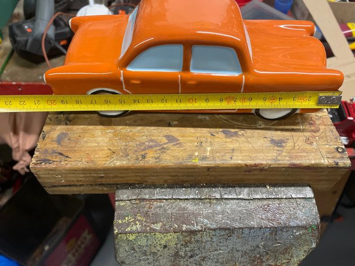 Voiture américaine en faïence - photo numéro 3