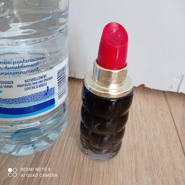 Flacon rouge à lèvres déco - photo numéro 2