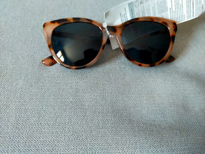 Lunettes de soleil écaille marron – Monture épaisse - photo numéro 4