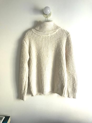 Pull duveteux blanc à col roulé taille 40/42 neuf jamais porté