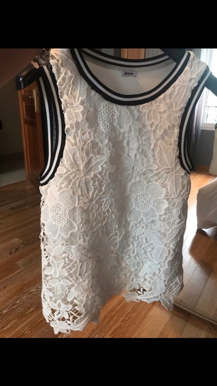 Tshirt dentelle - photo numéro 3