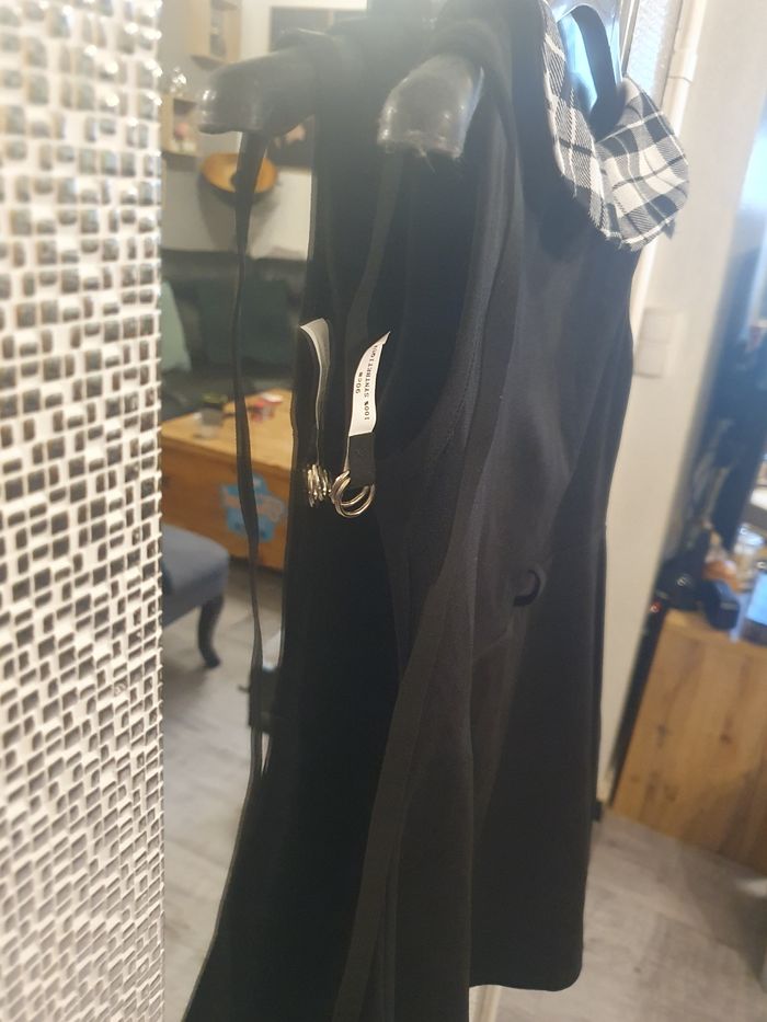 Robe noir et sa ceinture