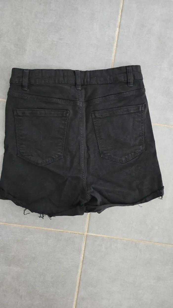 Short taille haute stradivarius - photo numéro 4