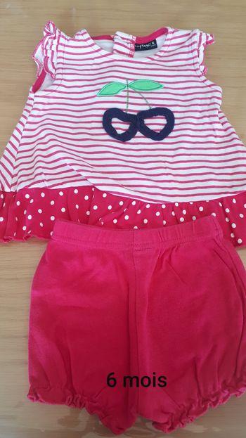 Ensemble été t shirt et bloomer