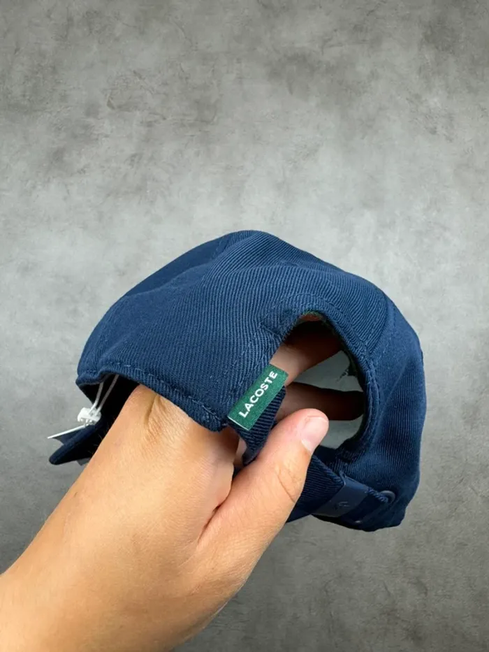 Casquette Lacoste Bleu marine Logo Brodé Neuve - photo numéro 5