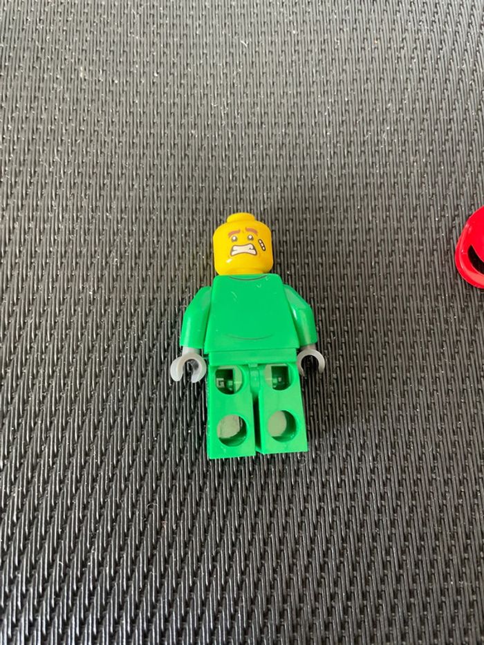 Lego Hidden Side mini figurine Douglas Elton cascadeur El Fuego hs010 70421 minifigure officiel - photo numéro 6