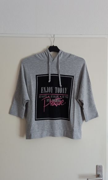 Sweat à capuche " Gémo "