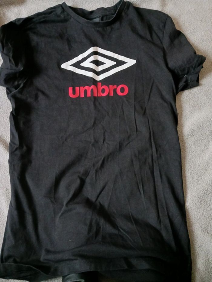 Tee shirt umbro taille 15a
