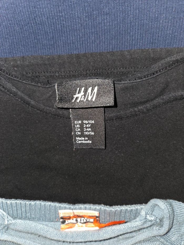 Lot 3 pull fille Tshirt manche longue bleu noir T2-4ans TBE tape à l'œil h&m - photo numéro 3