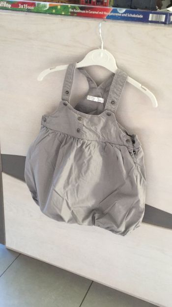 Robe salopette gris clair 12m