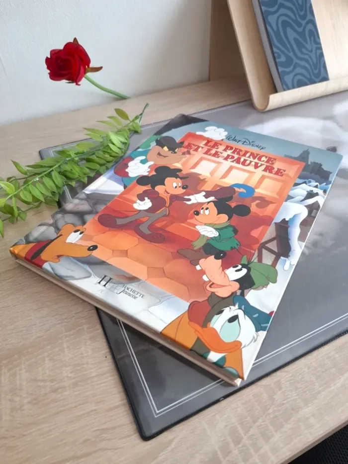 Livre Disney / Le prince et le pauvre - photo numéro 3