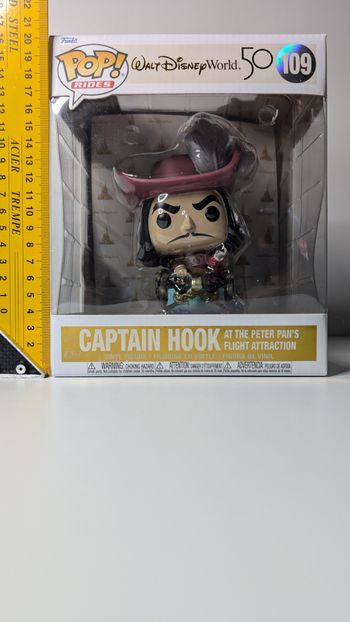 [Funko pop] Disney/Captain Hook at the Peter Pan flight attraction n°109