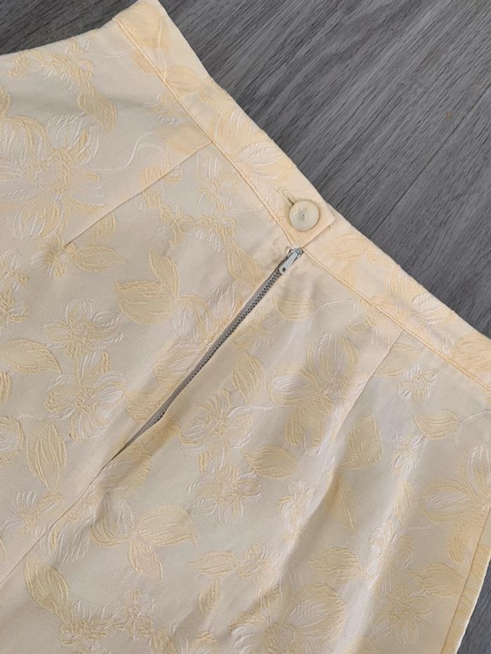 Jupe broderies fleurs jaune pastel Vintage T36 - photo numéro 4