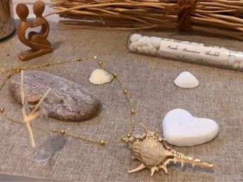 Collier offert pendentif coquillage