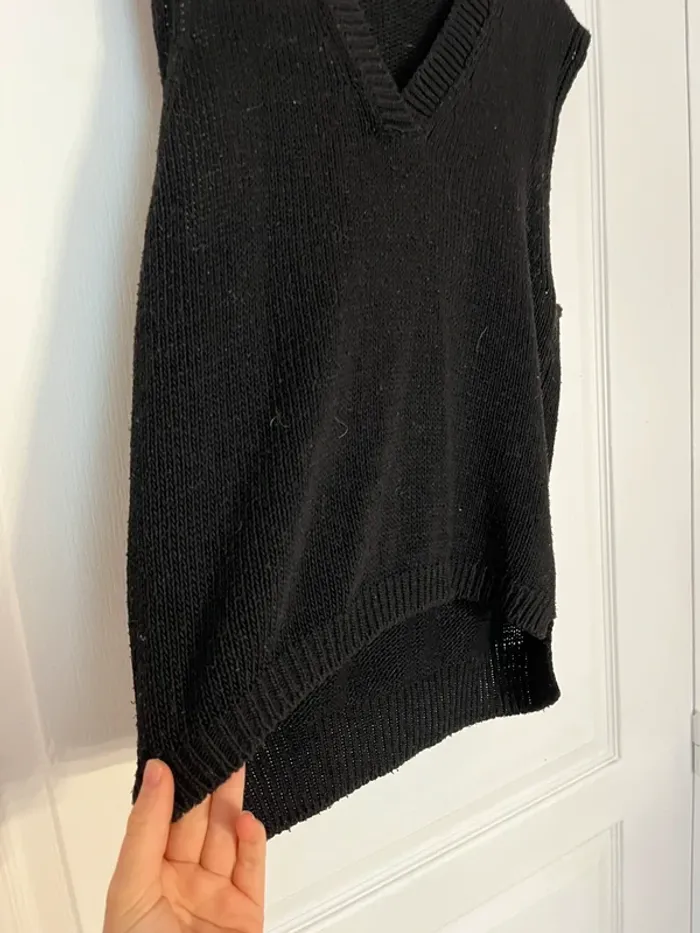 Pull noir - photo numéro 3