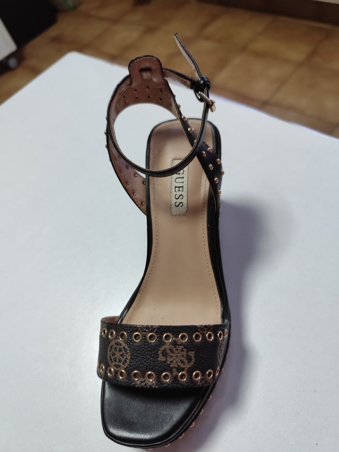 Nu pieds - photo numéro 4