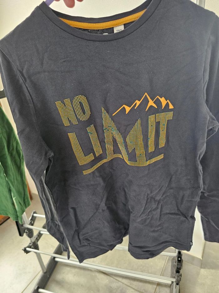 2 tee shirt manche longue  garçon 12 ans - photo numéro 19