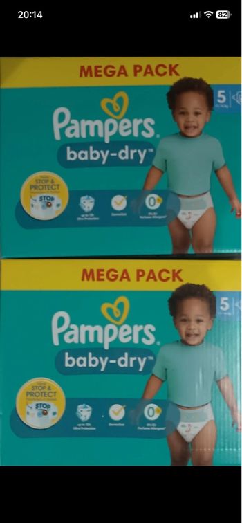 Couches Pampers 