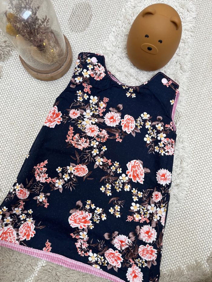 Robe fait main 12M - photo numéro 3