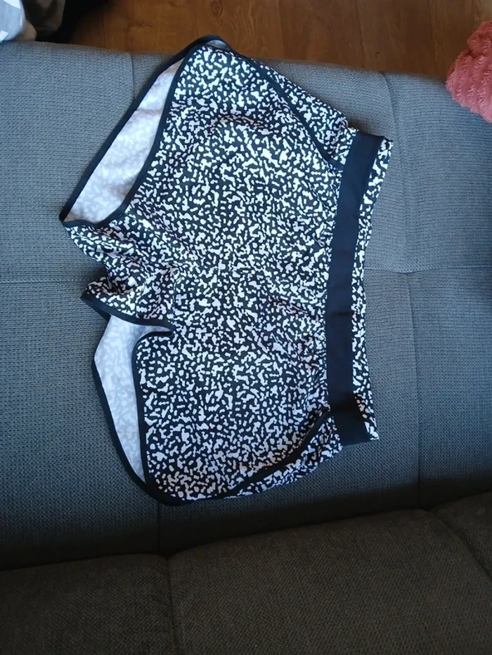 Short de sport femme