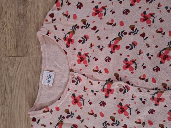 Gilet à boutons rose imprimés fleuris TAO 12 ans - photo numéro 2
