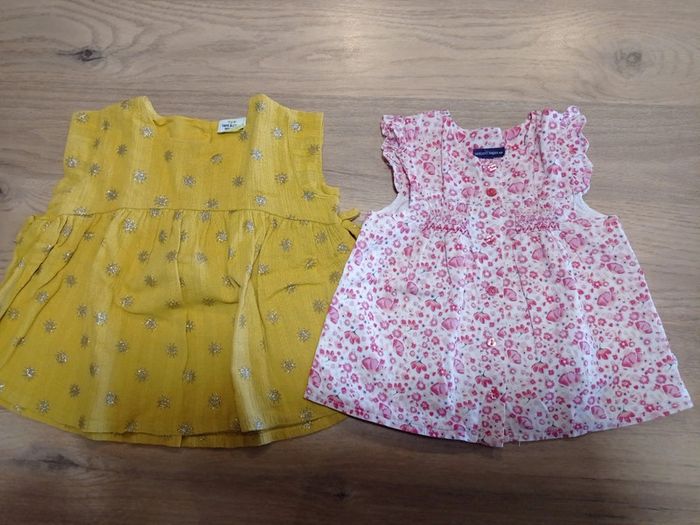 Lot 2 blouses été 18 mois