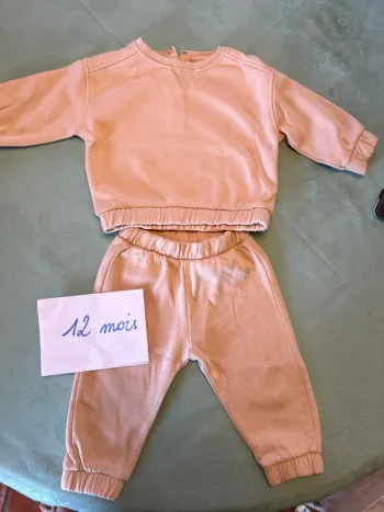 Ensemble jogging Kiabi beige - 12 mois