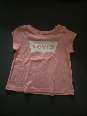 Tee shirt Levi's neuf 6 mois