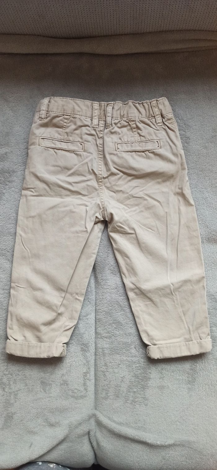 Lot pantalon et tee shirt - photo numéro 3