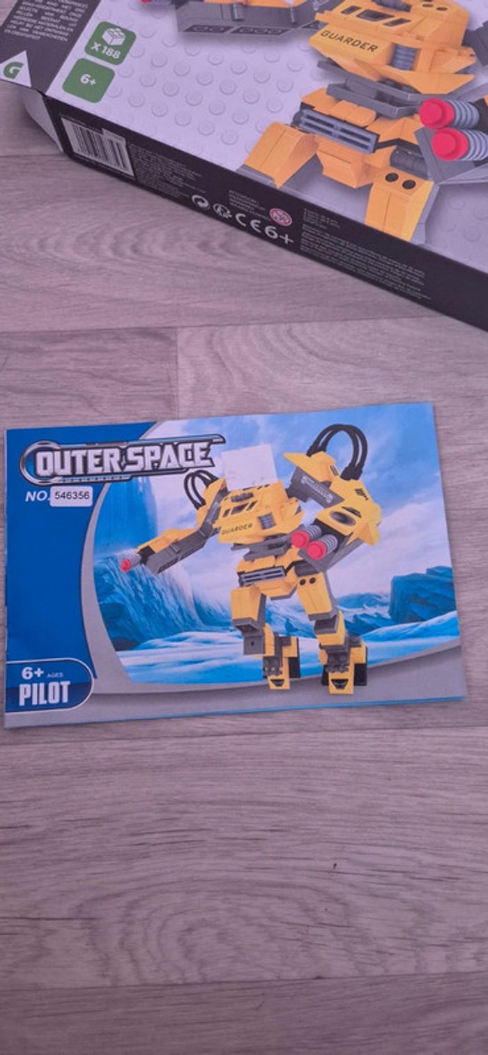 Brik - Robot jaune - Gifi - photo numéro 2