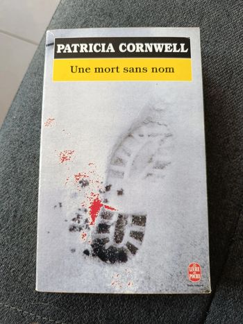 Une mort sans nom - Patricia Cornwell