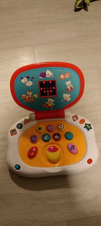 Petit ordinateur d'éveil