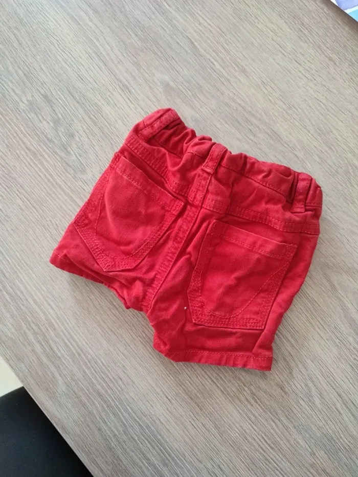 Short 6 mois - photo numéro 2